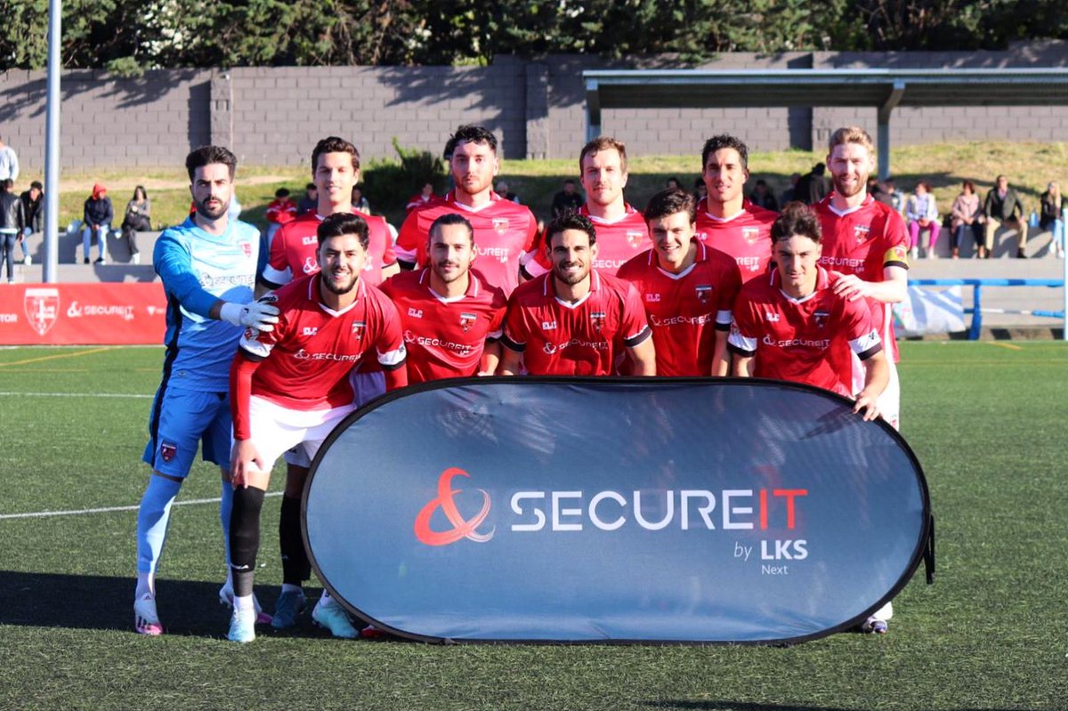 Jornada 31 |

#SeniorA 3 - 6 <a href="/CD_San_Fernando/">𝗖.𝗗. 𝗦𝗮𝗻 𝗙𝗲𝗿𝗻𝗮𝗻𝗱𝗼</a> 

Derrota del primer equipo en una mala tarde de los nuestros 

⚽️⚽️ Viti
⚽️ Miguel

Seguimos con vida. 3️⃣ finales por delante

🔴⚪️ <a href="/Secure_and_IT/">Secure&IT</a>