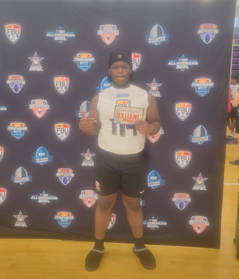 TylerHamllton99's tweet image. Great work At FBU Camp