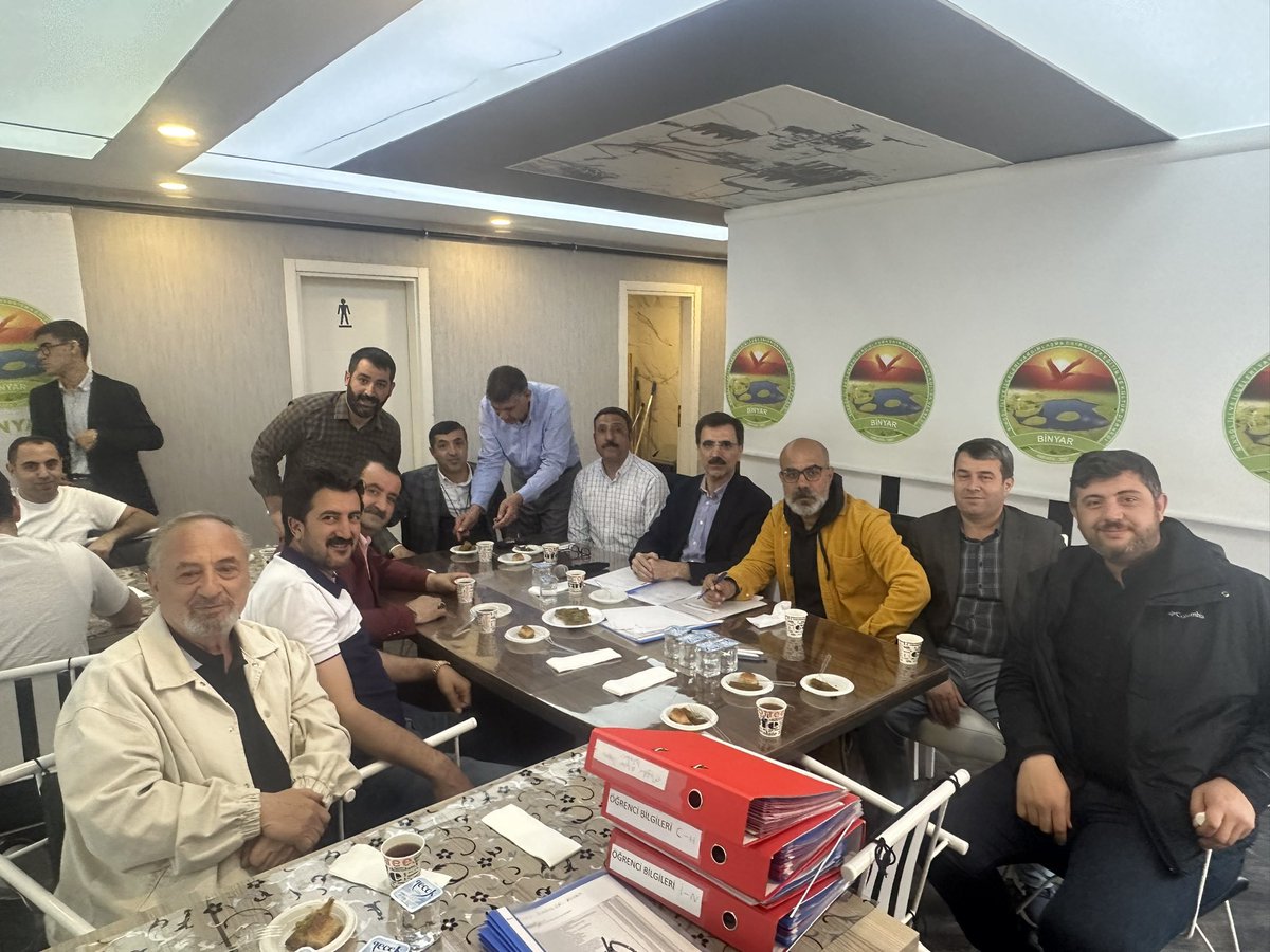 Ankara BİNYAR Derneğimizin  Olağan Genel Kurulunda güven  tazeleyerek  yeniden Dernek Başkanı seçilen Sayın Yakup Zazaoğlu ve dernek yönetimini tebrik ediyor, başarılı çalışmalarının devamını diliyorum. <a href="/ankarabinyar/">Ankara BİNYAR Derneği</a> <a href="/yakup_zazaoglu/">Yakup ZAZAOĞLU</a>