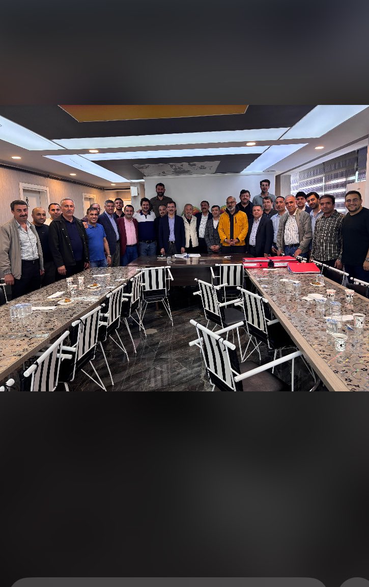 YakupSungu12's tweet photo. Ankara BİNYAR Derneğimizin  Olağan Genel Kurulunda güven  tazeleyerek  yeniden Dernek Başkanı seçilen Sayın Yakup Zazaoğlu ve dernek yönetimini tebrik ediyor, başarılı çalışmalarının devamını diliyorum. @ankarabinyar @yakup_zazaoglu https://t.co/ejvLVWU7bB