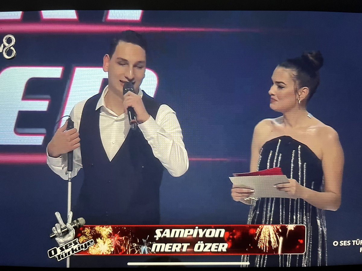 Halkımız yine olaya duygusal baktı objektif değil, üzgünüm ama Funda sesiyle de performansıyla da daha iyiydi #osestürkiye