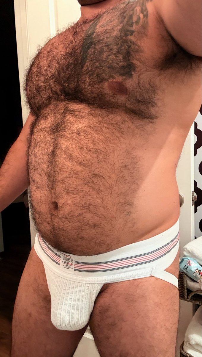 bearatlanta1's tweet image. onlyfans.com/bearsanchez/c1

For all my daddies who’ve been watching from the sidelines… your boy’s got a whole new playground. The jock is just the start—come see what I really get up to. Link in bio, Daddy.