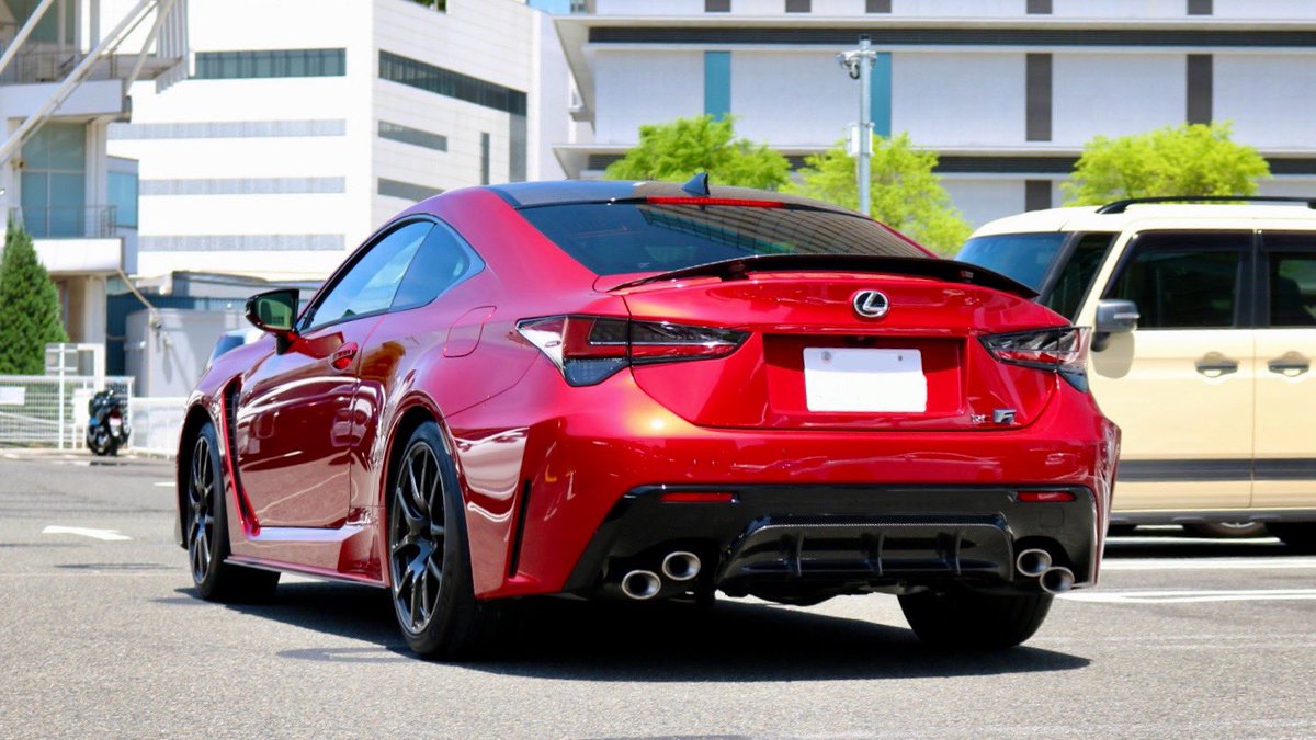 RCF_CCSP's tweet image. 🔴⚫️のバランスが最高にお洒落🌺

カーボンパーツ、キャリパー、ホイール、内装‥

この配色がまーじかっこよだった🥴

#lexus #rcf #finaledition