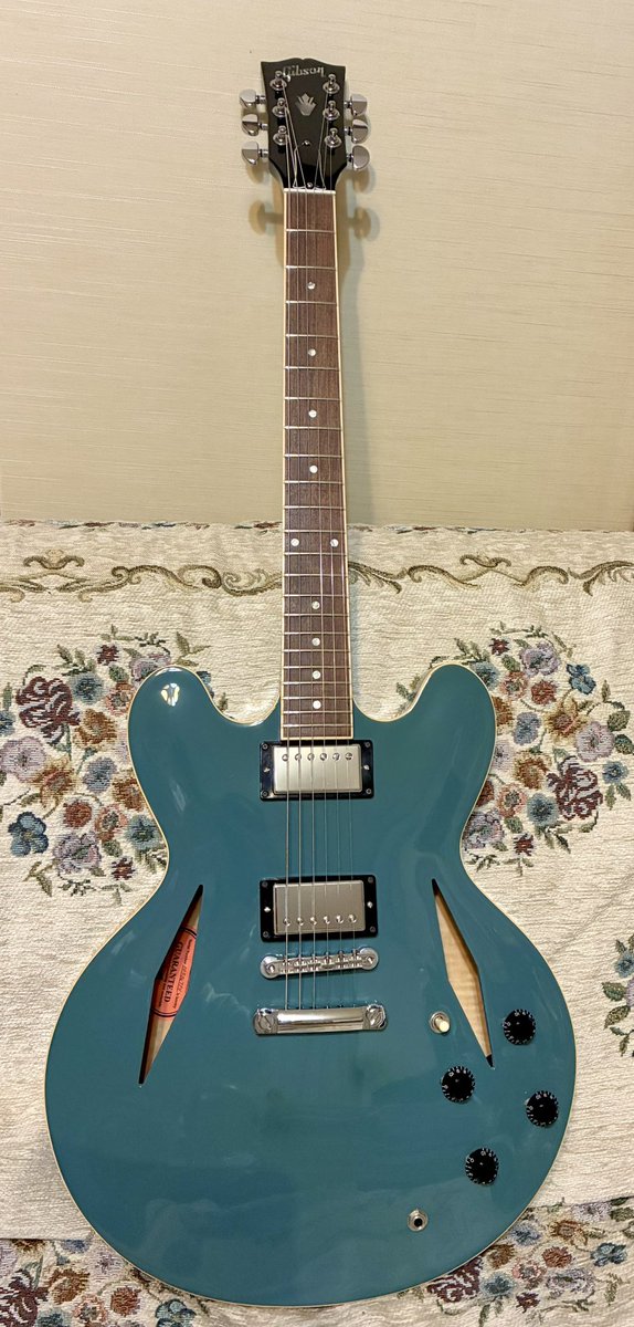 my new gear Gibson Custom Shop ES-335 Diamond Pelham Blue Limited