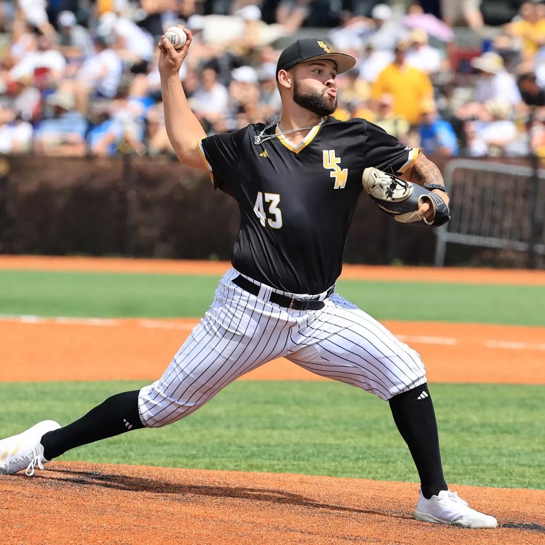 𝐮𝐋𝐋𝐋.

<a href="/SouthernMissBSB/">Southern Miss Baseball</a> (📸) wraps up the 2025 home slate with a second consecutive sweep, sweeping the Cajuns in the same three uniforms they wore in the 🧹 of Arkansas State!

𝐖𝐡𝐢𝐭𝐞 𝐏𝐢𝐧𝐬.
𝐆𝐨𝐥𝐝 / 𝐖𝐡𝐢𝐭𝐞 𝐏𝐢𝐧𝐬.
𝐁𝐥𝐚𝐜𝐤 / 𝐖𝐡𝐢𝐭𝐞 𝐏𝐢𝐧𝐬.

#SMTTT🦅⚾