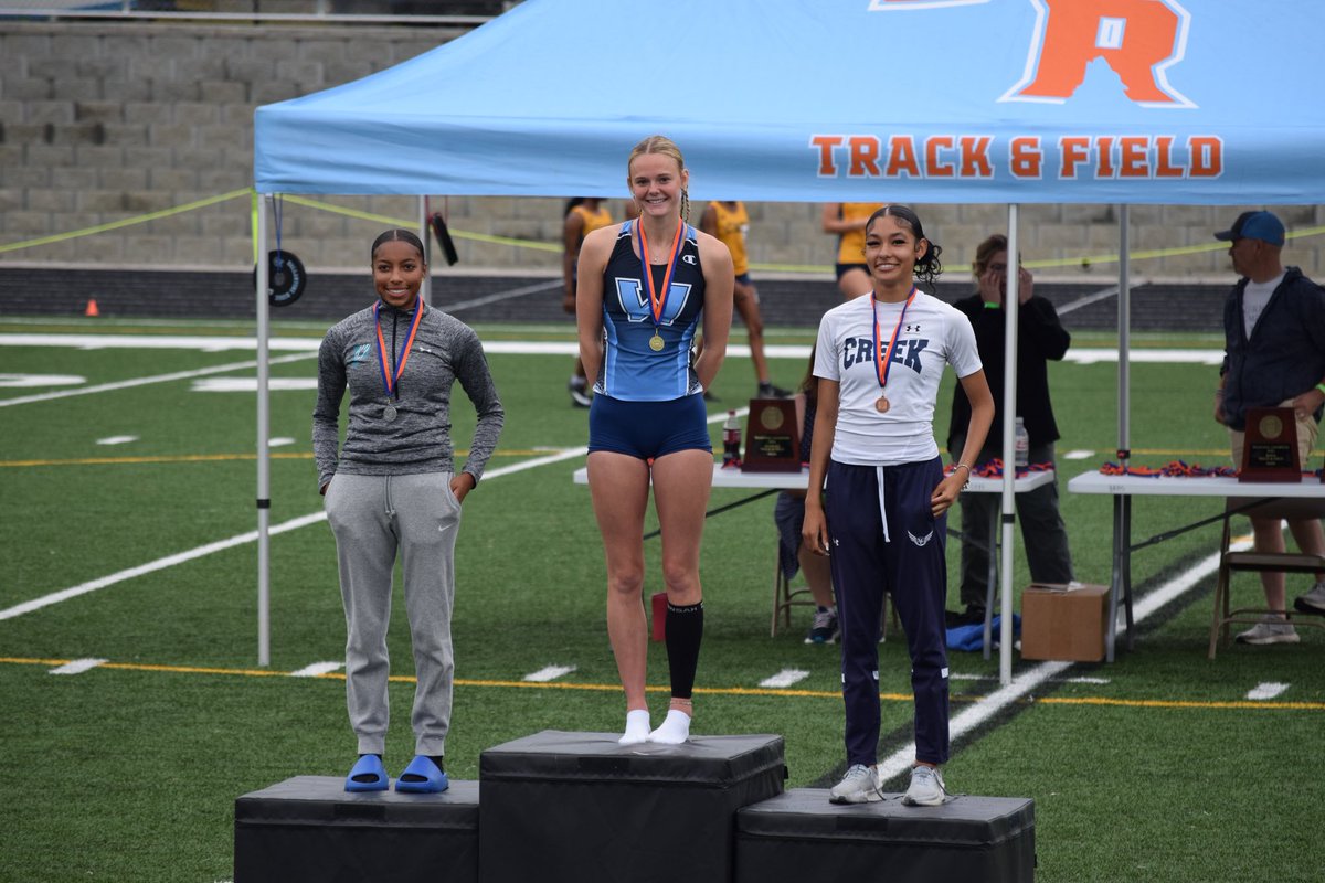 WHS Pioneer Booster Club (@wataugaboosters) on Twitter photo 🏆The Watauga Women’s <a href="/TrackWatauga/">Watauga HS Track</a> team finished 1st in the REGION!!!
Moving on to STATES:
TRACK
🥇 SADIE BUCHANAN: 1st in 100m hurdles:
🥇 SADIE BUCHANAN: 1st in 300m hurdles
🥇 CALI TOWNSEND: 1st in 800m
<a href="/WataugaPioneers/">Pioneer Athletics</a> 🏆The Watauga Women’s <a href="/TrackWatauga/">Watauga HS Track</a> team finished 1st in the REGION!!!
Moving on to STATES:
TRACK
🥇 SADIE BUCHANAN: 1st in 100m hurdles:
🥇 SADIE BUCHANAN: 1st in 300m hurdles
🥇 CALI TOWNSEND: 1st in 800m
<a href="/WataugaPioneers/">Pioneer Athletics</a>