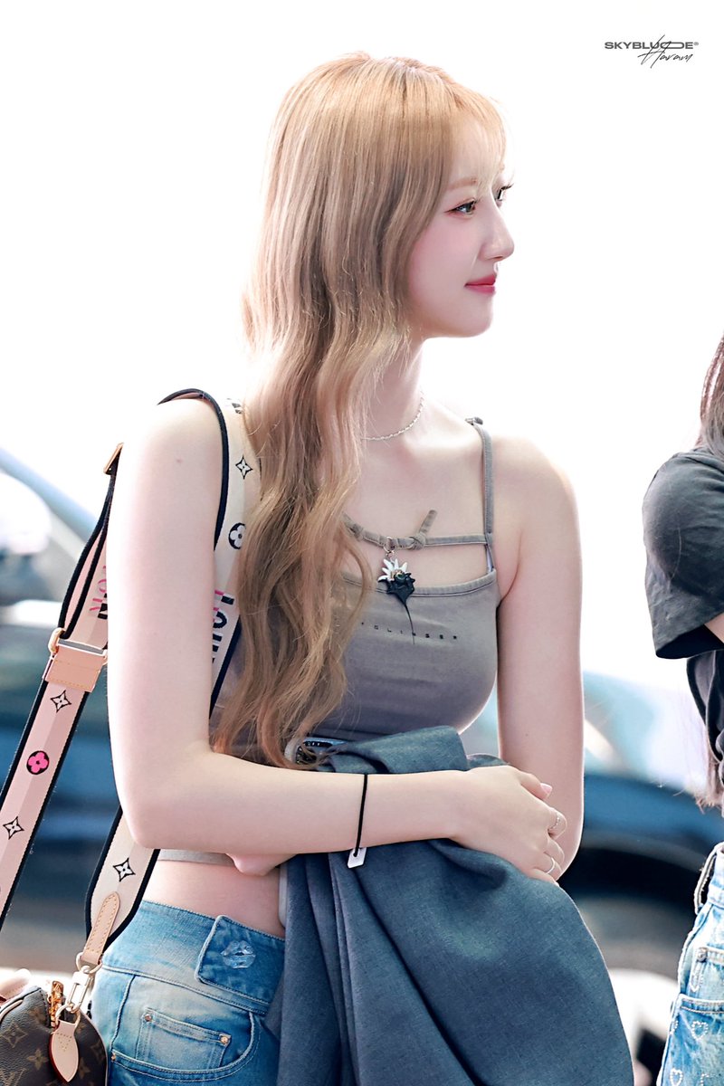 skybluooe's tweet photo. https://t.co/JlOq5AVFvW