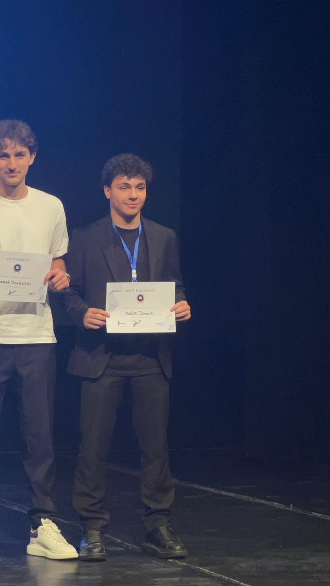 Fatima Khawli (@fafykhawli) on Twitter photo Nos délégués ont brillamment remporté 25 distinctions lors de la conférence des Nations Unies au lycée Rafic Hariri, un succès exceptionnel couronné par une victoire bien méritée.#harmun <a href="/HHHS_MUN/">HHHSMUN</a> <a href="/Hhhsinfo/">Houssam Hariri HS</a> <a href="/dina_jradi/">Dina Jradi</a> <a href="/NaghamAbouAli2/">Nagham Abou Ali</a> <a href="/Naghamabouali1/">Nagham AA</a> <a href="/DidiSaleh10/">Diana Saleh</a> <a href="/ea_rania/">Rania El Abbassi</a> Nos délégués ont brillamment remporté 25 distinctions lors de la conférence des Nations Unies au lycée Rafic Hariri, un succès exceptionnel couronné par une victoire bien méritée.#harmun <a href="/HHHS_MUN/">HHHSMUN</a> <a href="/Hhhsinfo/">Houssam Hariri HS</a> <a href="/dina_jradi/">Dina Jradi</a> <a href="/NaghamAbouAli2/">Nagham Abou Ali</a> <a href="/Naghamabouali1/">Nagham AA</a> <a href="/DidiSaleh10/">Diana Saleh</a> <a href="/ea_rania/">Rania El Abbassi</a>