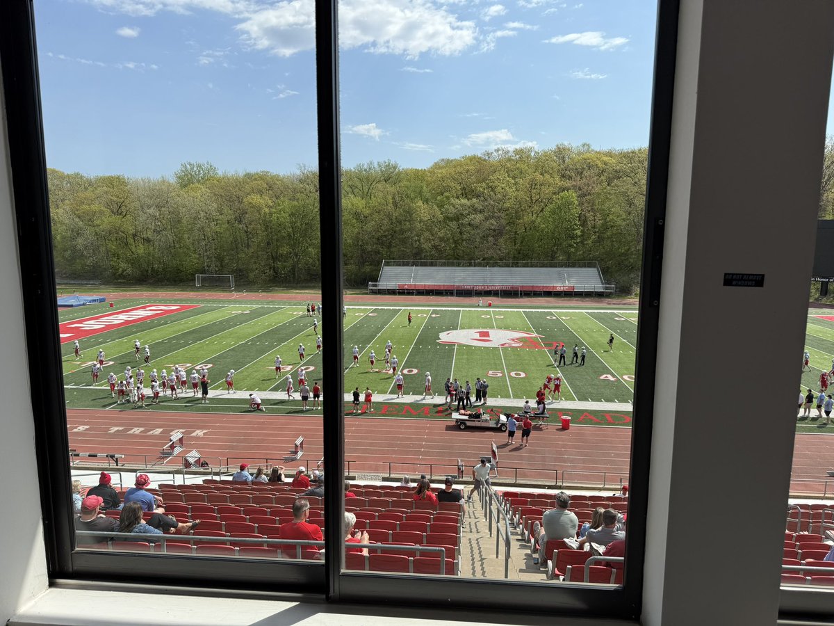 Had an amazing time yesterday at <a href="/SJUFootball/">Johnnie Football</a>, huge thanks to <a href="/SJUFBCoachDumo/">Damien Dumonceaux</a> for the invite. Cant wait to get back on campus! 

<a href="/SJUFBJackson/">Max Jackson</a> <a href="/SJUGaryFasching/">Gary Fasching</a> <a href="/Isaiah_Traufler/">Isaiah Traufler</a> <a href="/SJUDefense/">Brandon Novak</a> <a href="/Crimsonfootball/">Crimsonfootball</a>