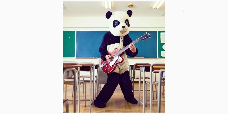 山川のりをの「ギターパンダ」　沖縄4カ所でライブ、5月15日から　勇気と優しさ届ける okinawatimes.co.jp/articles/-/157…