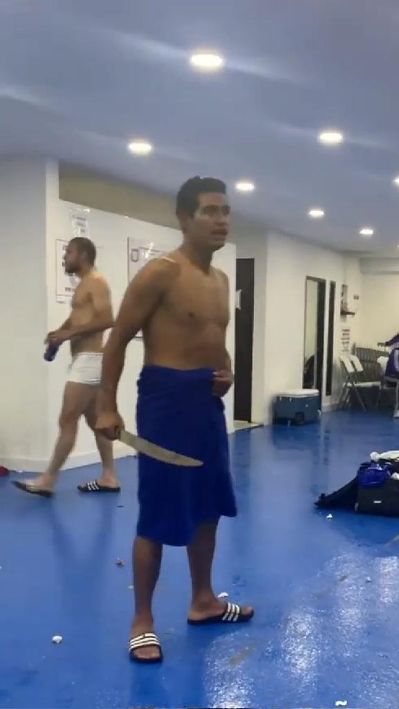 Nos robaron prendan ese chuzo 😔 jajsjaja #Millonarios