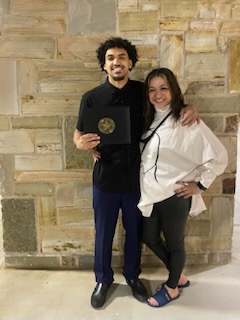 RyanChatman95's tweet image. Baby Boy graduated from college and Mother's Day..what a great weekend!! Im thankful 🙏🙏🙏🙏🙏🙏...@rjchatman_ @RosaChatman