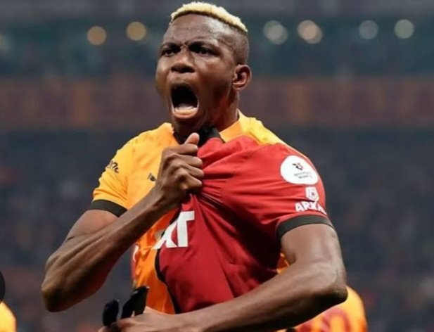 Yok öyle hemen kaçmak. Şampiyonlar Liginde Final oynar öyle gidersin.😂#StayWithUsOsimhen