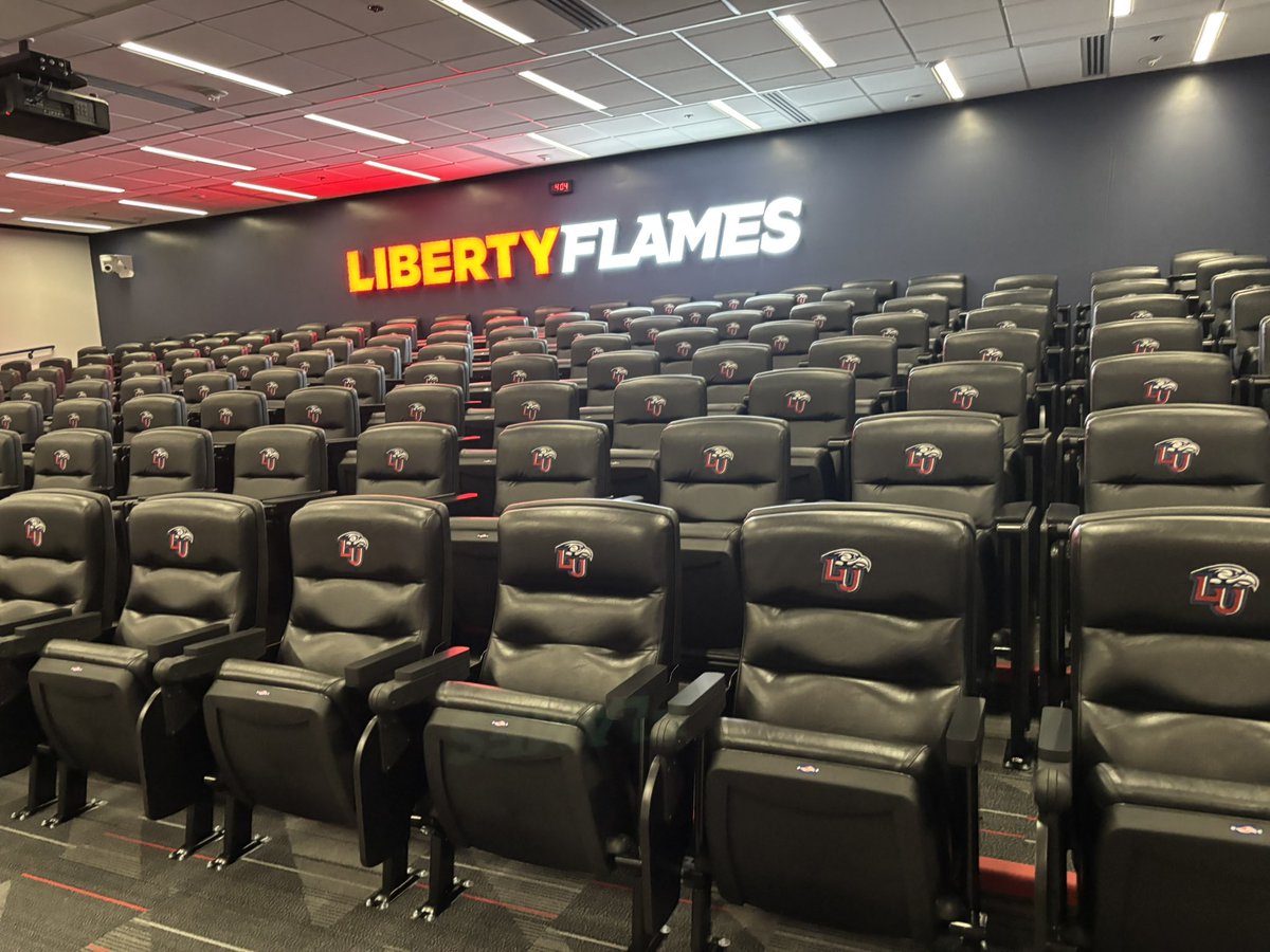 Hunter Winn (@hunter_winn26) on Twitter photo Had a great time visiting Liberty University today with my mom! Really looking forward to getting back up there in early June for an official visit! <a href="/LibertyFootball/">Liberty Football</a> <a href="/CoachChadwell/">Jamey Chadwell</a> <a href="/coachbilldurkin/">Bill Durkin</a> <a href="/CoachHollifield/">Adam Hollifield</a> <a href="/Coach_D13/">Devon Doyle</a> <a href="/NKostarelos/">Nik Kostarelos</a> <a href="/Tony_TDUB/">Tony Washington</a> <a href="/brock_jacob_/">Jacob Brock</a> Had a great time visiting Liberty University today with my mom! Really looking forward to getting back up there in early June for an official visit! <a href="/LibertyFootball/">Liberty Football</a> <a href="/CoachChadwell/">Jamey Chadwell</a> <a href="/coachbilldurkin/">Bill Durkin</a> <a href="/CoachHollifield/">Adam Hollifield</a> <a href="/Coach_D13/">Devon Doyle</a> <a href="/NKostarelos/">Nik Kostarelos</a> <a href="/Tony_TDUB/">Tony Washington</a> <a href="/brock_jacob_/">Jacob Brock</a>