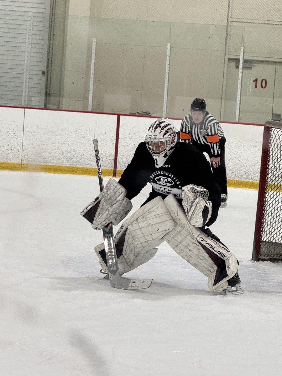 Big E doing his thing at Mass Hockey Festival - Easton had a shutout yesterday in game 2 &amp; only gave up 2 total goals on the weekend! <a href="/EastonTheberge/">Easton Theberge</a>