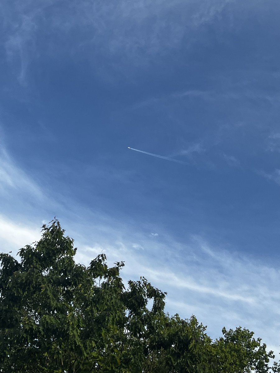 Salut <a href="/airfrance/">Air France</a> 637 IAH - CDG  flying over my house.  Bon voyage!