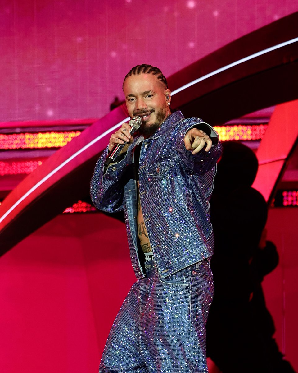 Are you ready for J Balvin?

🚪: 7:00PM
🎤: 8:00PM