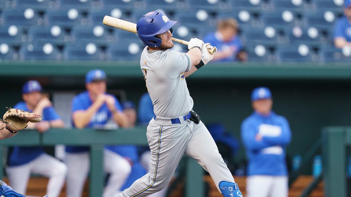 RECAP | Jackrabbits take care of business in Omaha, clinching #SummitBSB tournament berth with 14-3 victory on Sunday

📰 » gojacks.co/3RZomdH

#GoJacks🐰