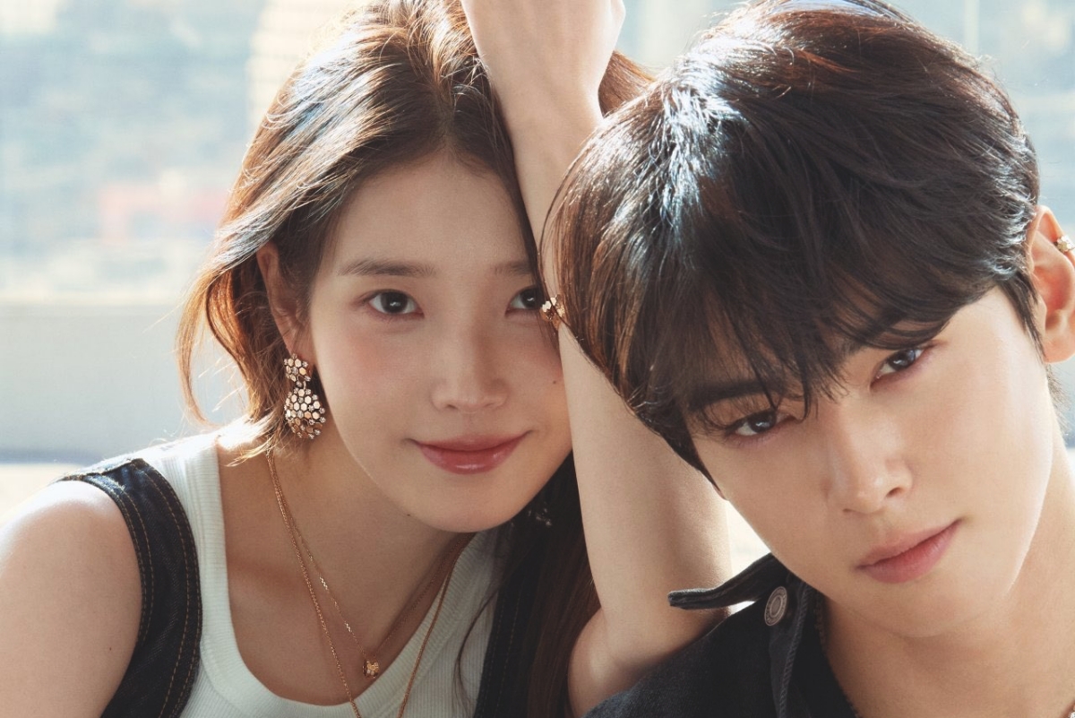 #IU Confirmed To Make May Comeback With MV Featuring #ChaEunWoo
soompi.com/article/174381…