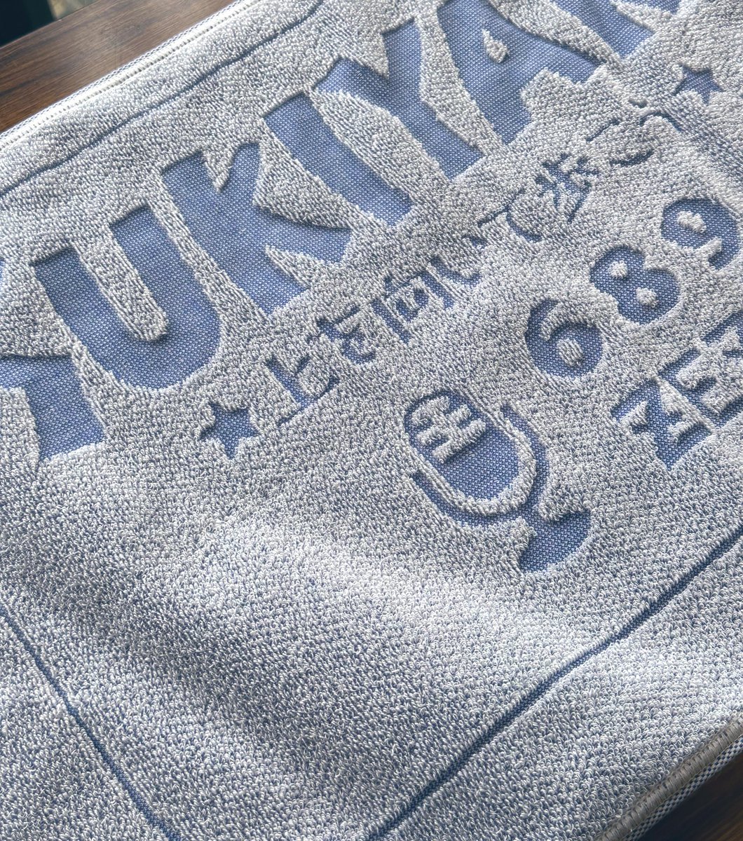 おはようございます🗣️

本日は記念品をちらっと🫣
オリジナルタオルです。
厚めで使いやすい...🧺

※記念品は複数の中からランダムになるため選ぶことは出来ません。ご了承ください。

____
5/17,18,19大募集中です！
ぜひぜひお待ちしてます！

#SUKIYAKI上を向いて歩こう 
#エキストラ募集
#記念品