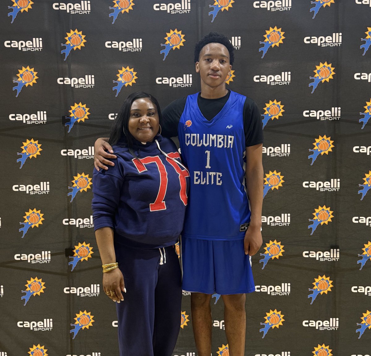 BIG SH🏀TS tweet media