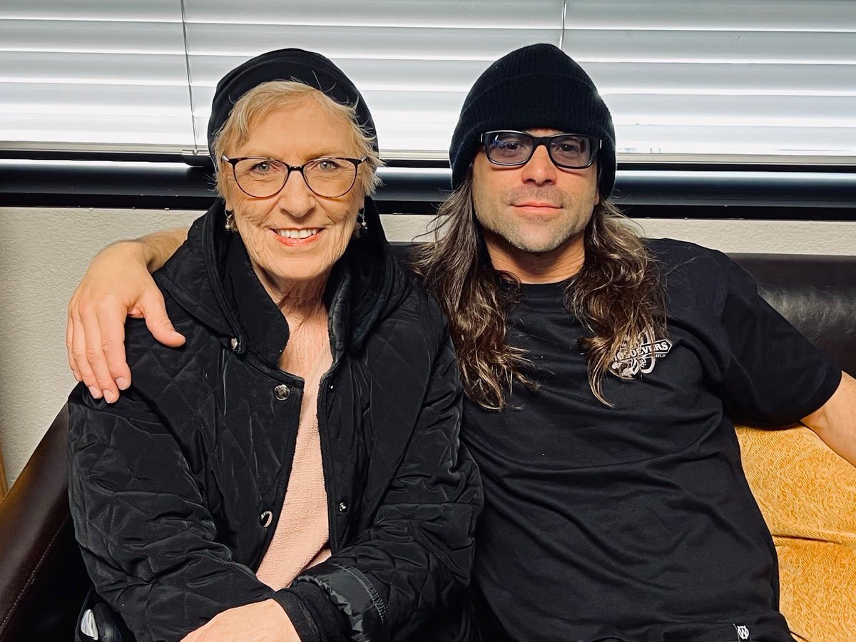 ryanries_'s tweet image. I miss you, Mom. I’m so grateful for all the time we had together, and I can’t wait to see you again in heaven.

#mothersday