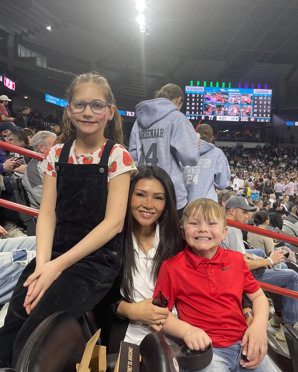 John Meeks (@coachjohnmeeks) on Twitter photo Happy Mother’s Day to the most incredible woman and mom! Grayson and Mila are lucky to have you, and I’m lucky to share this journey with you. Thank you for being the heart of our family. Happy Mother’s Day to the most incredible woman and mom! Grayson and Mila are lucky to have you, and I’m lucky to share this journey with you. Thank you for being the heart of our family.