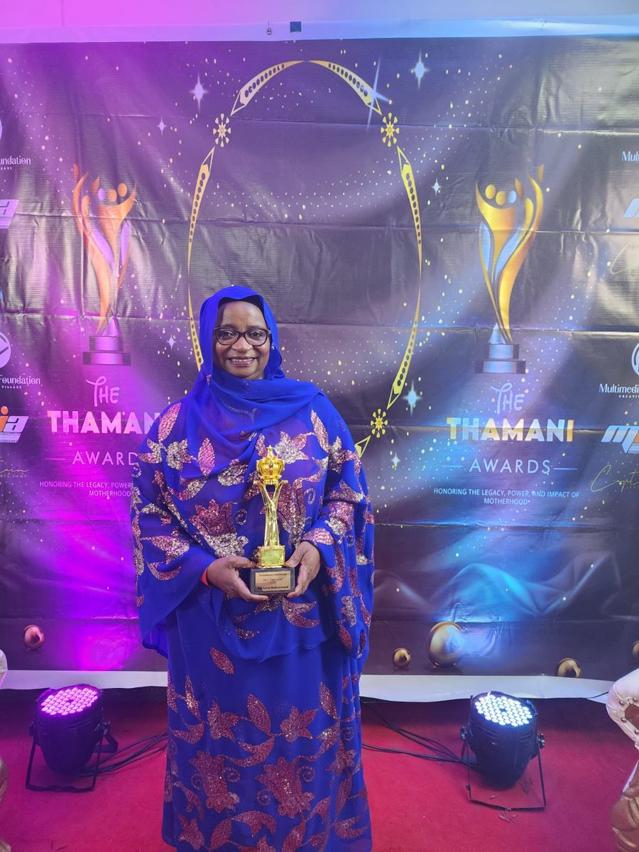 Alhamdulillah. All praise to Allah. Thank you all for the prayers and support. We did it 🙏🏾. This is for all of us who strive to make it better for humanity. I am honored and humbled. 
#ThamaniAwards