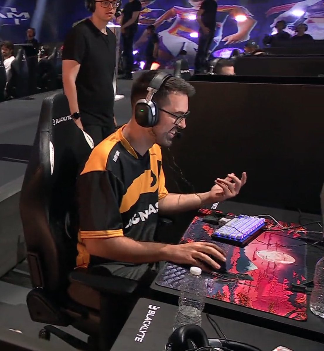 arcaloot's tweet image. Congratulations to @AussieAntics and @PeterbotFN 
on winning FNCS Pro-AM🥇

To Celebrate we are doing 20% off ArcaLoot - Code PROAM🎉

Aussie was rocking the Crimson Shadow design❤️

✅First ArcaLoot FNCS LAN Win 
✅First 30+Year Old FNCS LAN Win
✅First OCE FNCS LAN Win