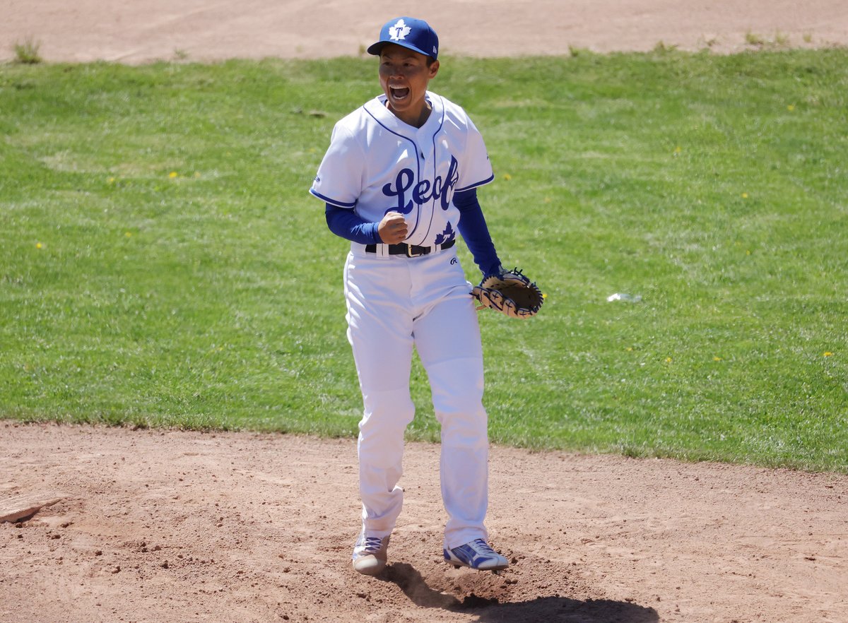 Super fun baseball story.
Japanese ace, Ayami Sato threw two hitless innings in her historic debut as the first woman to play professional baseball in Canada.
She played for the Toronto Maple Leafs in the Intercounty Baseball League.
thestar.com/sports/basebal…