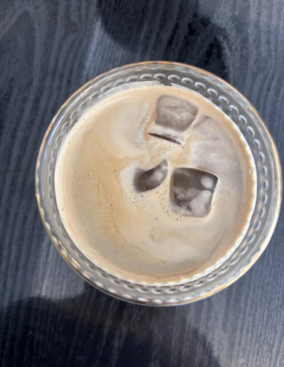 この一杯があなたの一日をもっと特別にします✨☕️