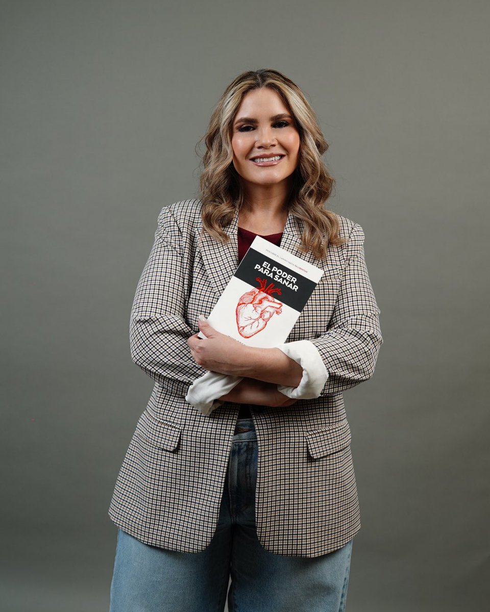 MimyCoffer's tweet image. Con mucha alegría y agradecimiento a Dios, quiero contarte que el libro “El Poder para Sanar” ya está disponible. mimy-coffer.kit.com/podersanar