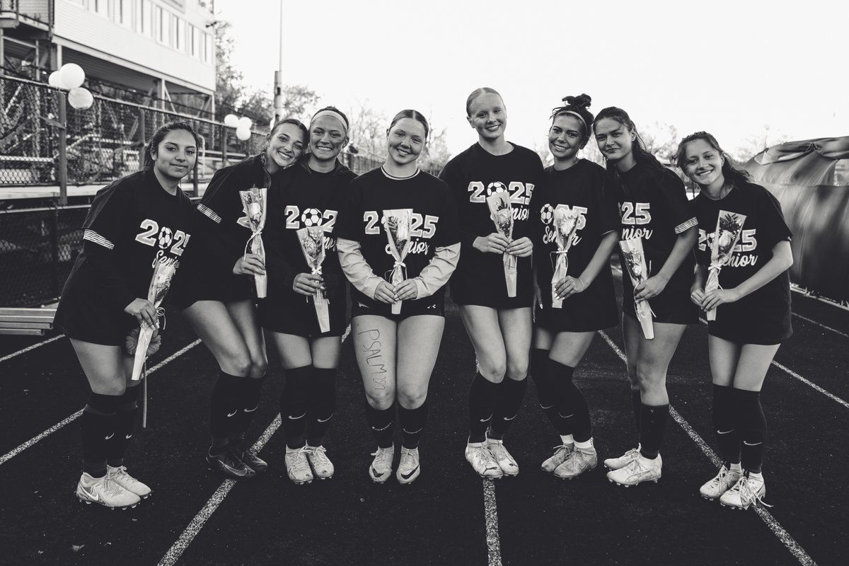 Joe Pearson 📸 (@piehousesix) on Twitter photo Willowbrook Senior Soccer night was a success!
<a href="/WB_ATHLETICS/">Willowbrook Athletics</a> <a href="/WBHS_GSOCCER/">WBHS Girls Soccer</a>
📸piehousesix.com/050825 Willowbrook Senior Soccer night was a success!
<a href="/WB_ATHLETICS/">Willowbrook Athletics</a> <a href="/WBHS_GSOCCER/">WBHS Girls Soccer</a>
📸piehousesix.com/050825