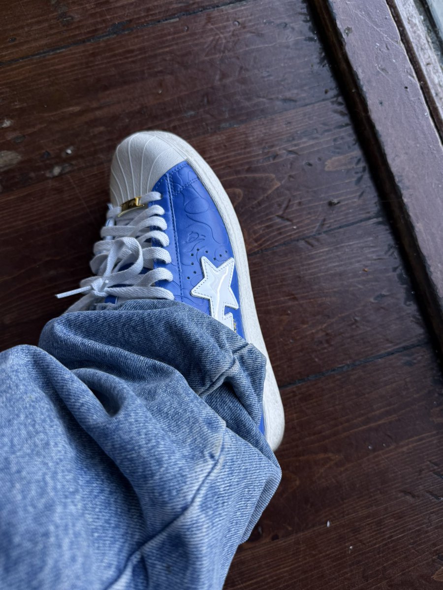 ape__jacket's tweet image. is this thing on?