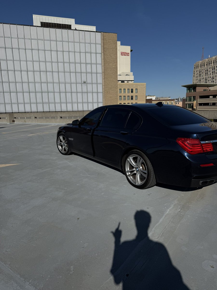 ape__jacket's tweet image. is this thing on?