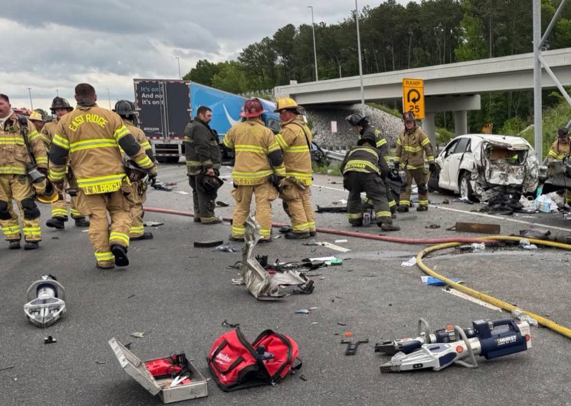 <a href="/THPChattanooga/">THPChattanooga</a> is on the scene of a multi-car crash, with fatalities, assiting East Ridge Police who is leading the investigation. <a href="/myTDOT/">myTDOT</a> is diverting traffic at Exit 1. The interstate will be affected for the next few hours. Please seek alternate routes.