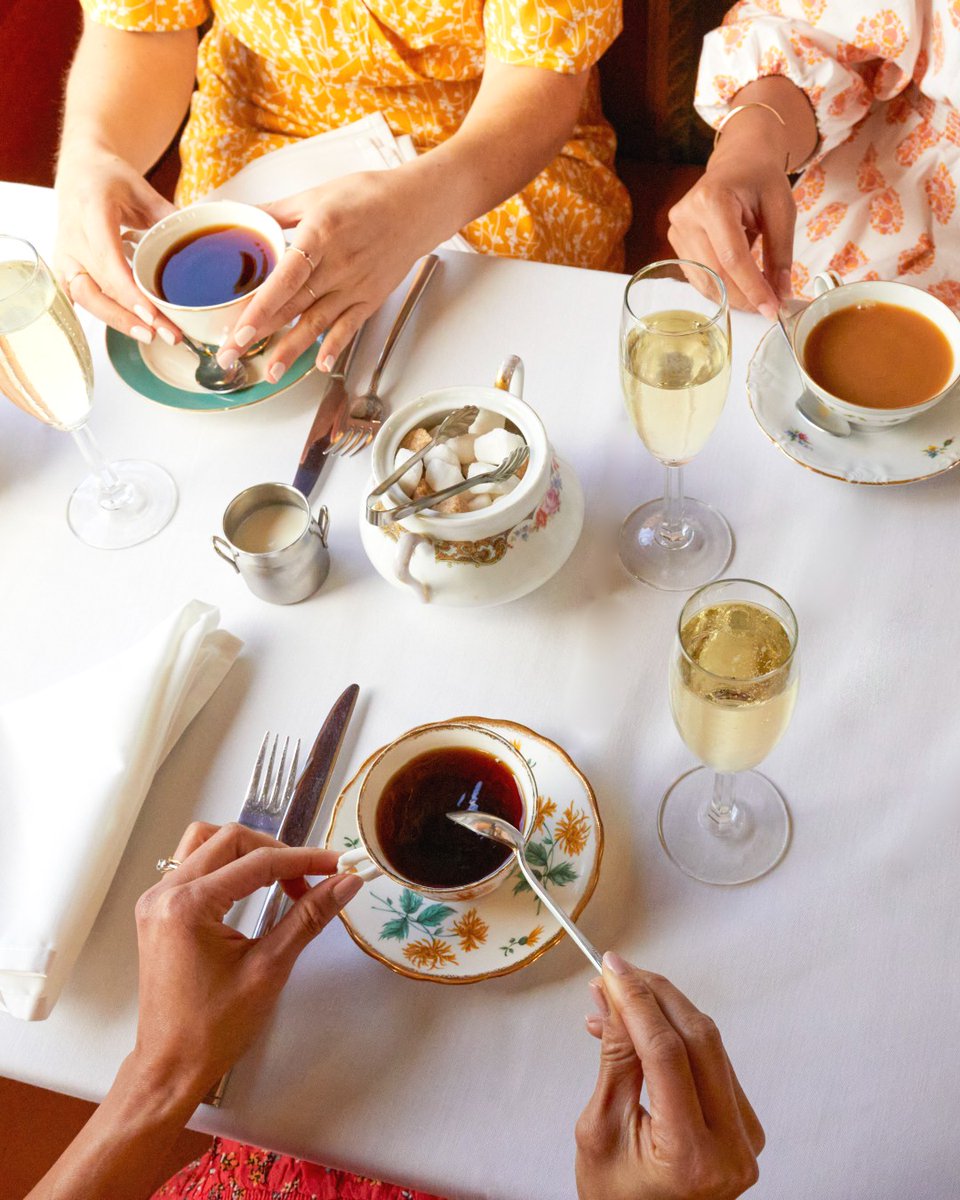 Happy Mother's Day from the Napa Valley Wine Train 🌷🍷

Celebrated as a unique Mother's Day experience in Napa by DoNapa.com, make today special and "unwind with tasting flights, multi-coursed meals and more."

Full article here ➡️ bit.ly/3Z0C18c
#WineTrain