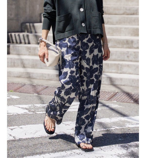 ユーミン新品！！IENA ラインフラワーパンツ IENA（イエナ）の「《追加》ラインフラワー パンツ（その他パンツ