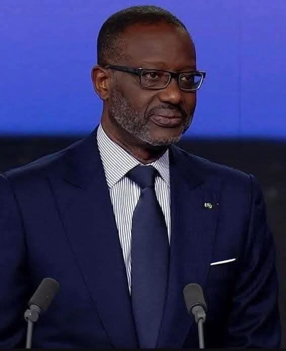 #politique/ Tidjane Thiam remet son mandat de président du PDCI, entre les mains des militants.