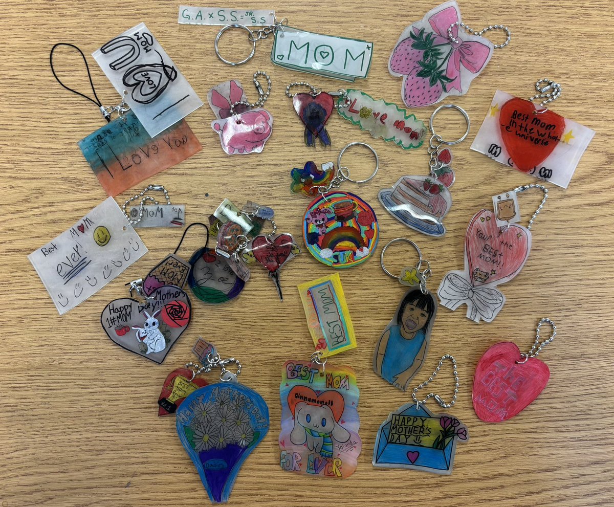 Ms_AChen's tweet photo. Happy Mother’s Day to all the amazing moms in the JMPS community and everywhere! Thank you for all that you do — today and everyday! https://t.co/ZWKxL6dYJ1