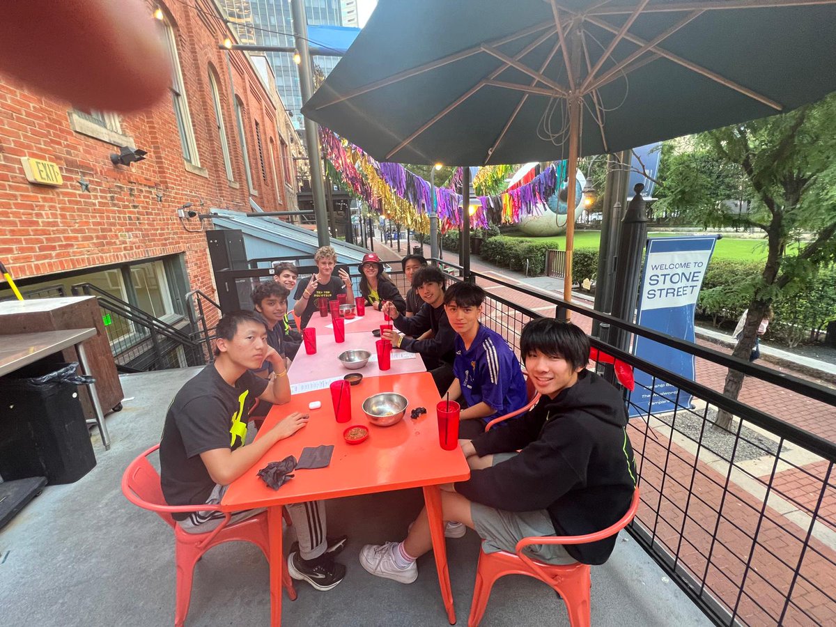 WV Schools Premier Academies (@wvsacademy) on Twitter photo Kids enjoying some Mexican food on the patio on our last night in Dallas. <a href="/TenTonRobotics/">Ten Ton Robotics</a> <a href="/WestVanSchools/">WestVanSchools</a> Kids enjoying some Mexican food on the patio on our last night in Dallas. <a href="/TenTonRobotics/">Ten Ton Robotics</a> <a href="/WestVanSchools/">WestVanSchools</a>