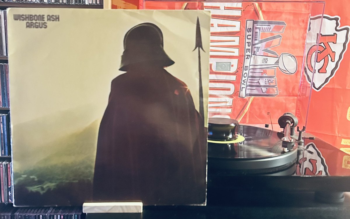 Now playing: Wishbone Ash - Argus (1972) #vinyl