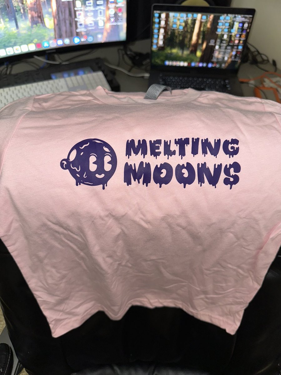 🫠🌕Melting Moons tweet media