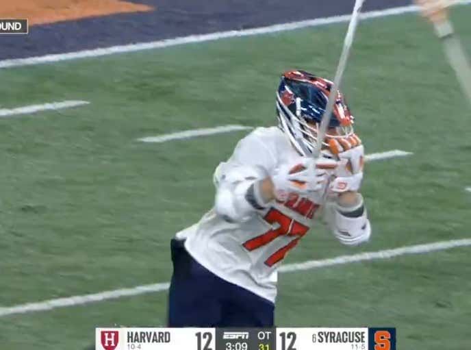 barstoolsports's tweet image. Cardiac Cuse Strikes Again With Syracuse Pulling Off An Insane 2nd Half Comeback To Advance To The NCAA Lacrosse Quarterfinals buff.ly/wTtrKgz