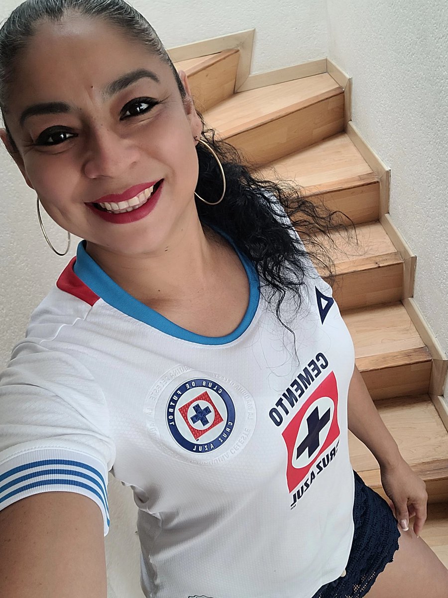 uriza90995's tweet photo. #NuestraLiguilla Latiendo a mil mi corazón azul 💙 💙💙 https://t.co/hZKHWBgKzn