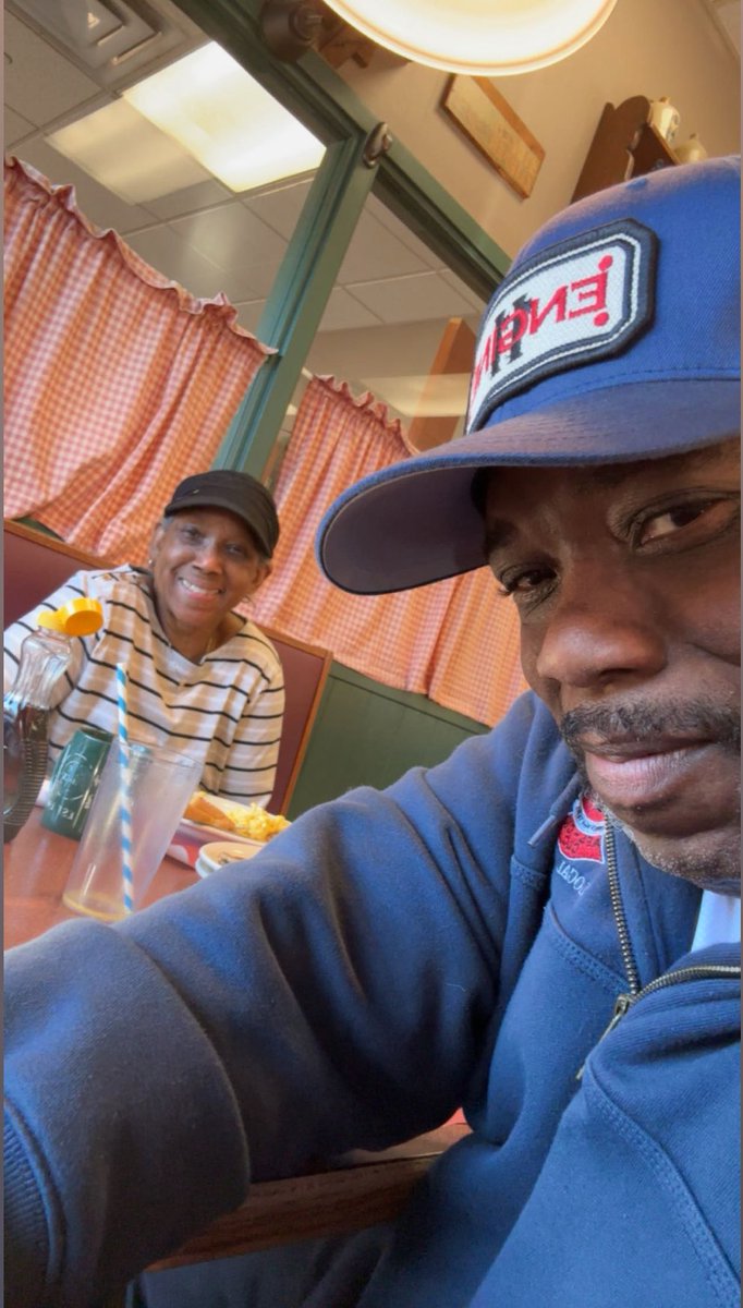 Fire21engine's tweet image. Happy Mother’s Day to my wife, my mom, daughter and to my mother in law who was called home yesterday morning peacefully in our home. There’s no more pain and she can finally rest in peace❤️🙏🏾