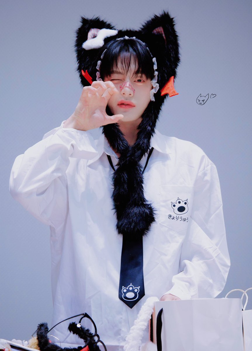250503 뮤직플랜트

🐈‍⬛？🦖？

#김지웅 #KIMJIWOONG #キムジウン
#제로베이스원 #ZEROBASEONE #ZB1