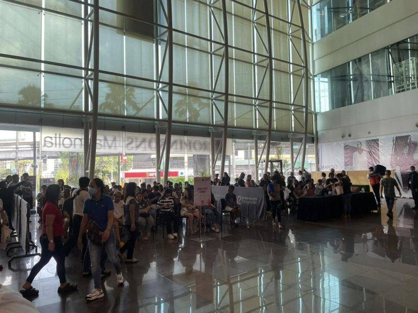 PIADesk's tweet image. IN PHOTOS: Volunteers from the Parish Pastoral Council for Responsible Voting (PPCRV) of the Immaculate Conception Cathedral of Cubao are providing support for the 2025 National and Local Elections today, May 12.

📷: Cubao Cathedral

#PPCRV #VAD #HatolNgBayan2025