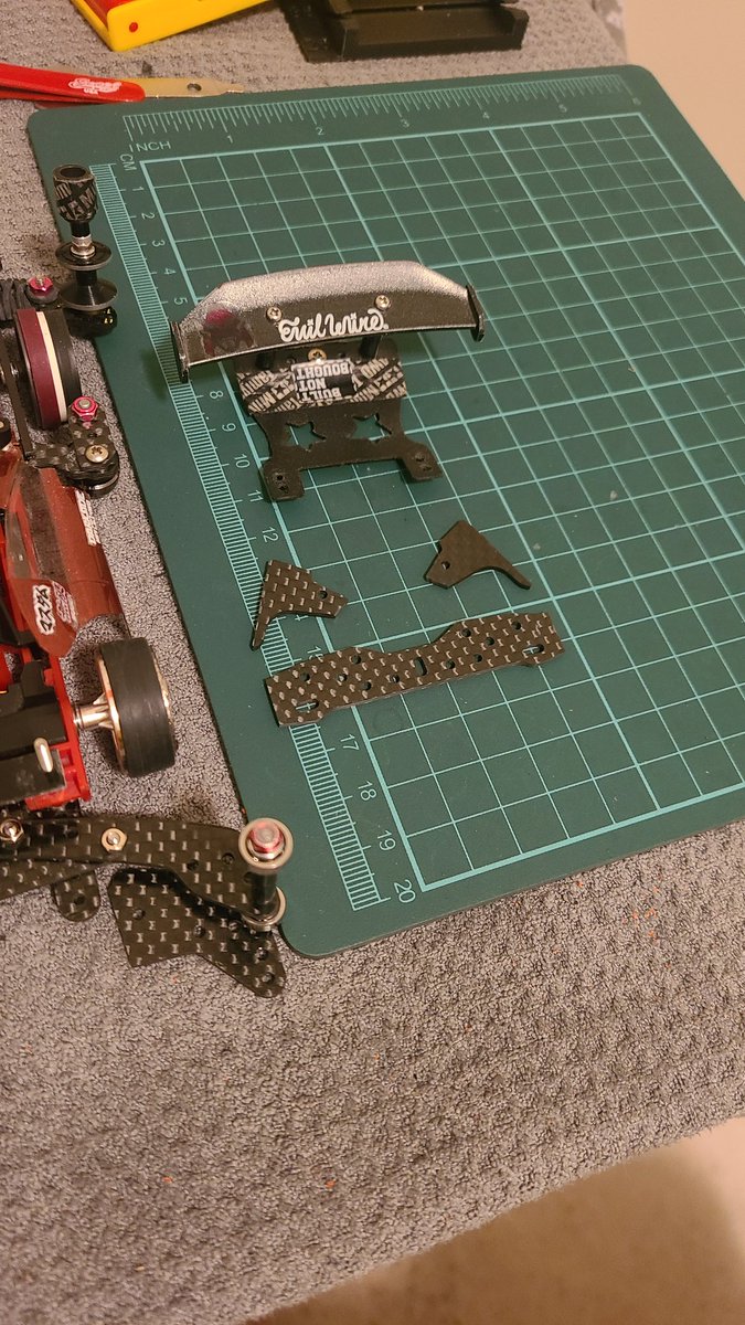 drew_bhadz's tweet photo. Wings! 😆😅

#ミニ四駆 
#tamiya 
#mini4wd https://t.co/ZwkAn5p6gs