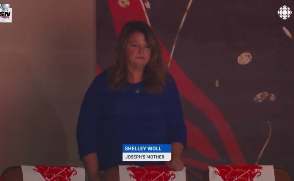 ChannelleLV's tweet image. LEAFS OWE HER AN APOLOGY!